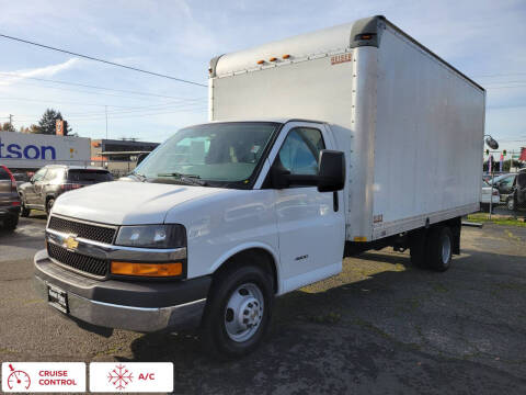 2016 Chevrolet Express 4500