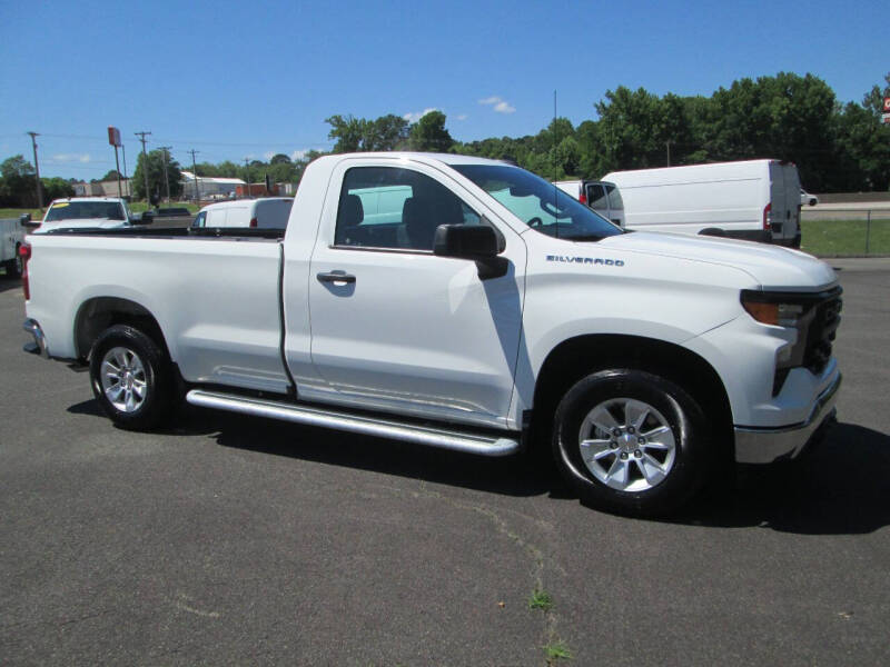 2024 Chevrolet Silverado 1500 Work Truck's photo