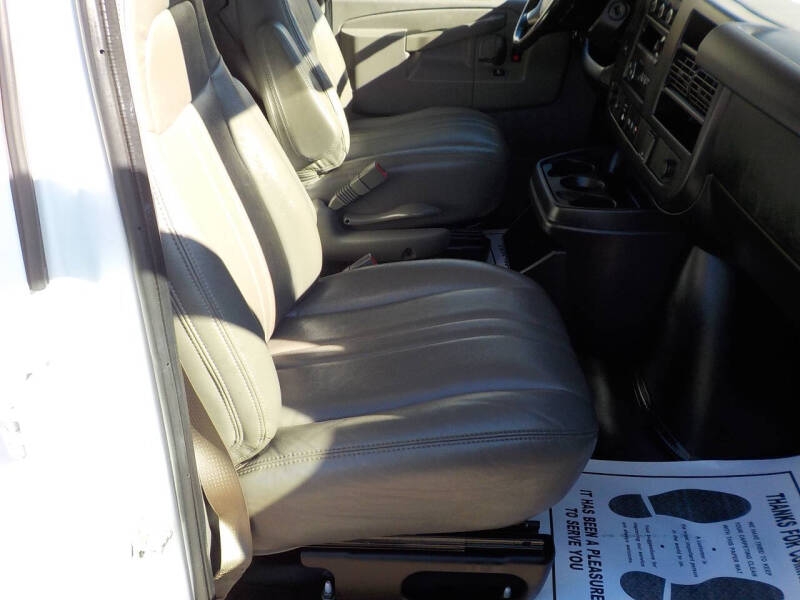 2017 Chevrolet Express 2500