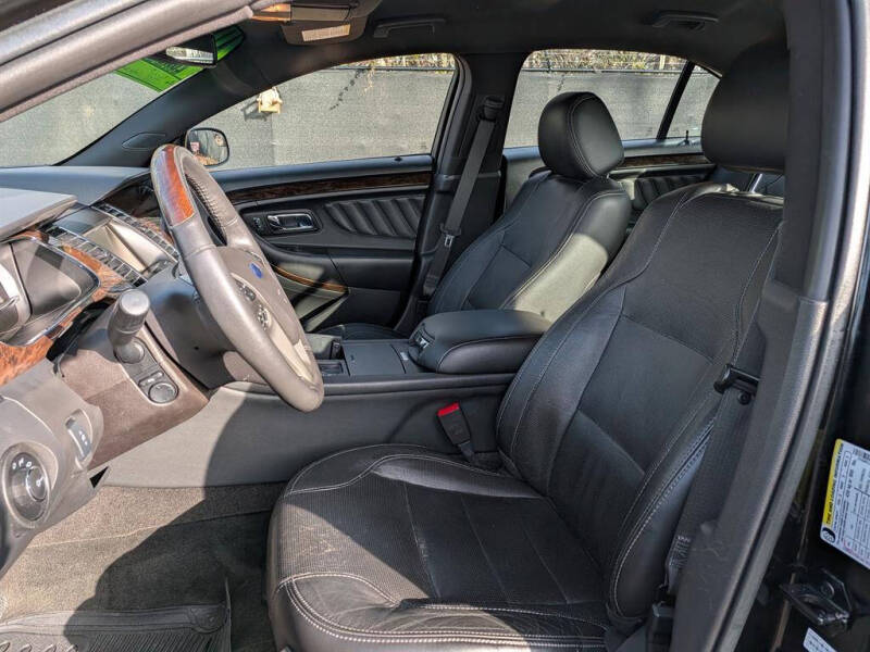 2015 Ford Taurus Limited