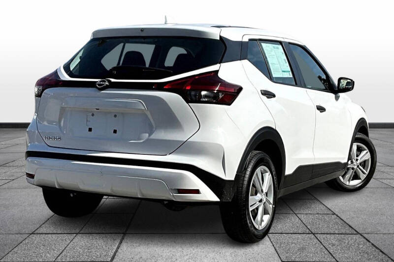 2022 Nissan Kicks S