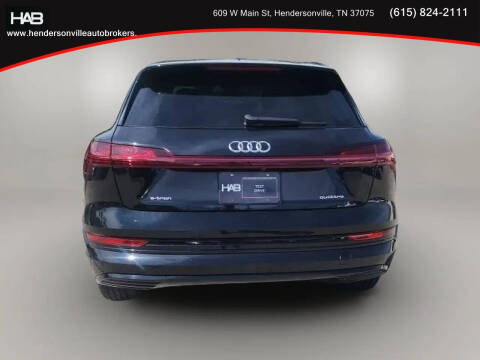 2021 Audi e-tron quattro Premium Plus