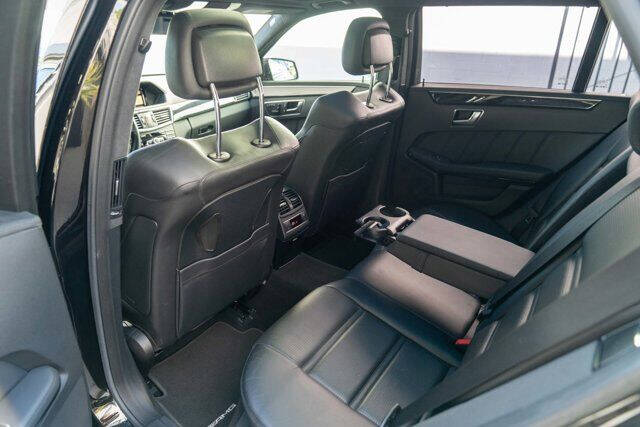 2012 Mercedes-Benz E-Class 30
