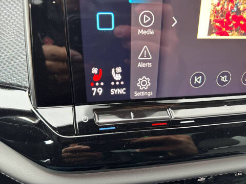 2024 Volkswagen Atlas Cross Sport SEL R-Line 4Motion