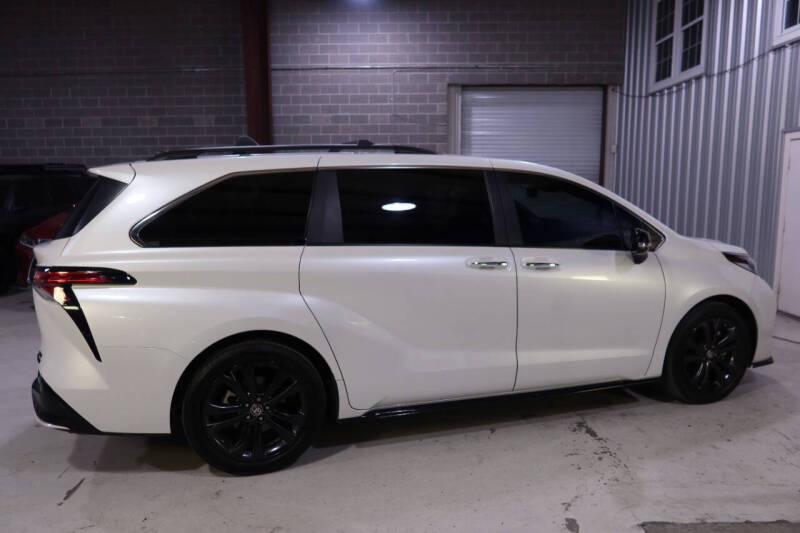 2023 Toyota Sienna 25th Anniversary Edition