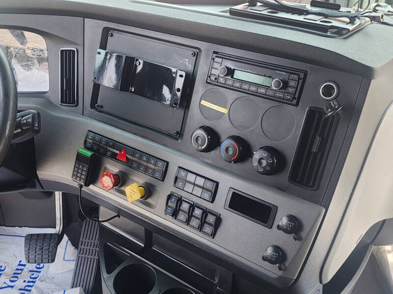 2022 Freightliner Cascadia