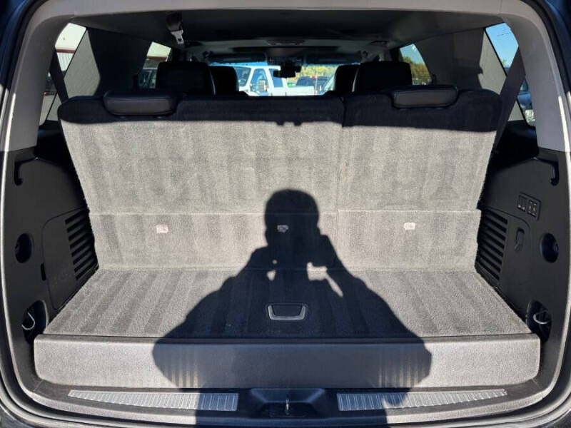 2017 Cadillac Escalade Luxury