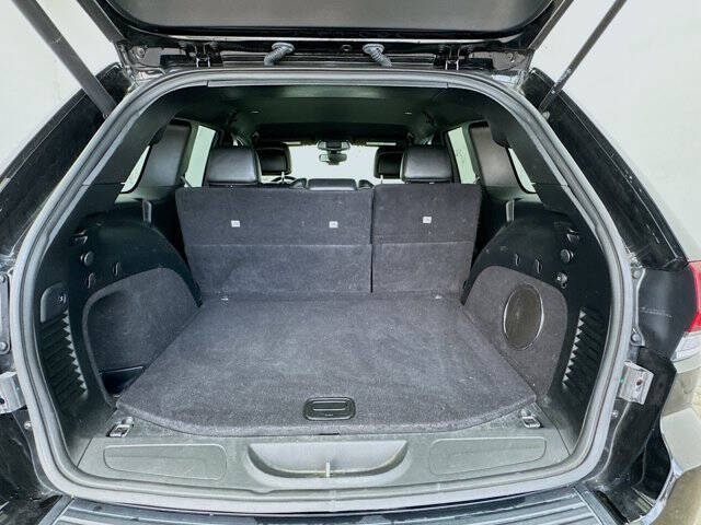 2020 Jeep Grand Cherokee Laredo E