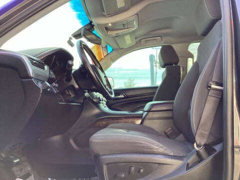 2017 Chevrolet Suburban LS