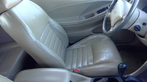 2000 Ford Mustang GT