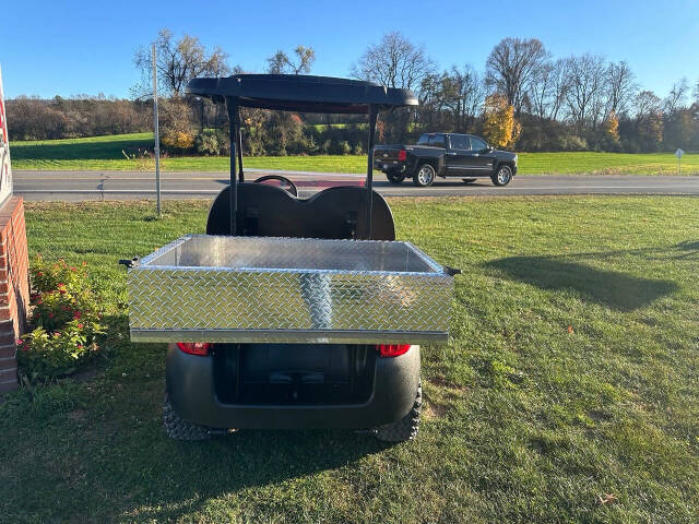 2017 Club Car Precedent Gas EFI for sale at Jake's Golf Carts in MCVEYTOWN, PA