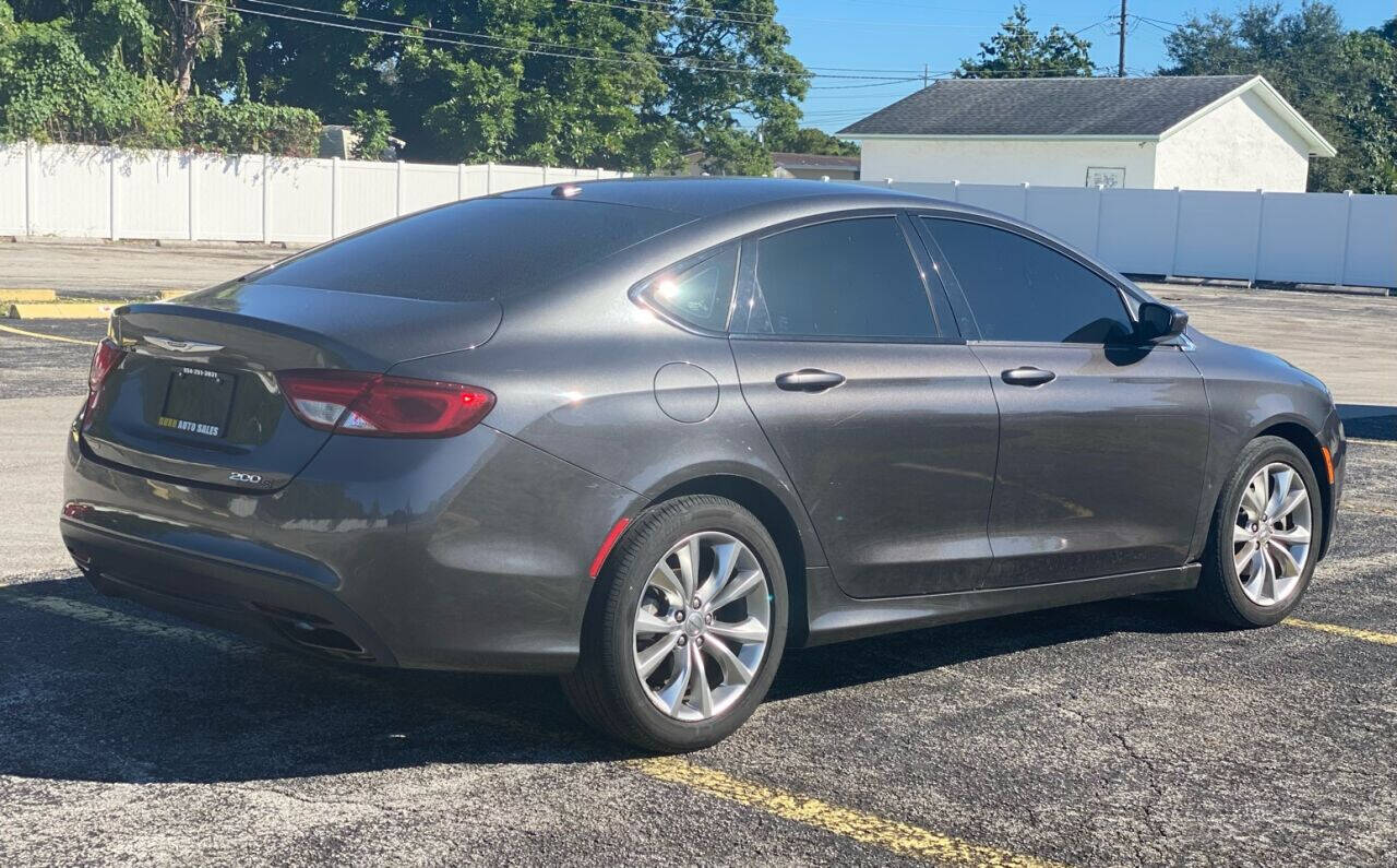 2015 Chrysler 200  - $9,990