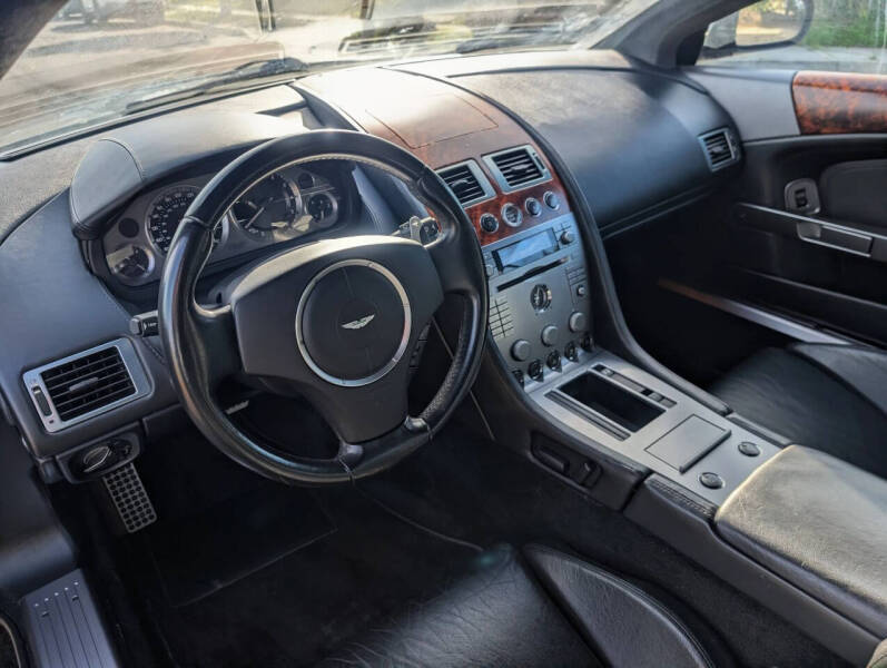 2005 Aston Martin DB9 Volante