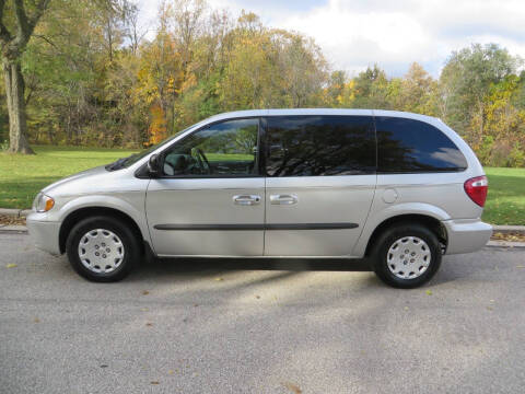 2004 Chrysler Town and Country Family Value
