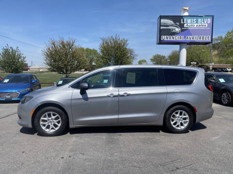 2017 Chrysler Pacifica Touring