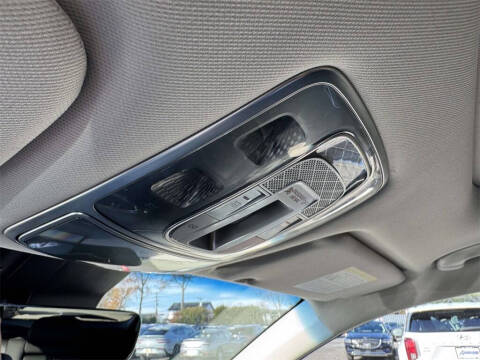 2023 Genesis GV70 2.5T Standard