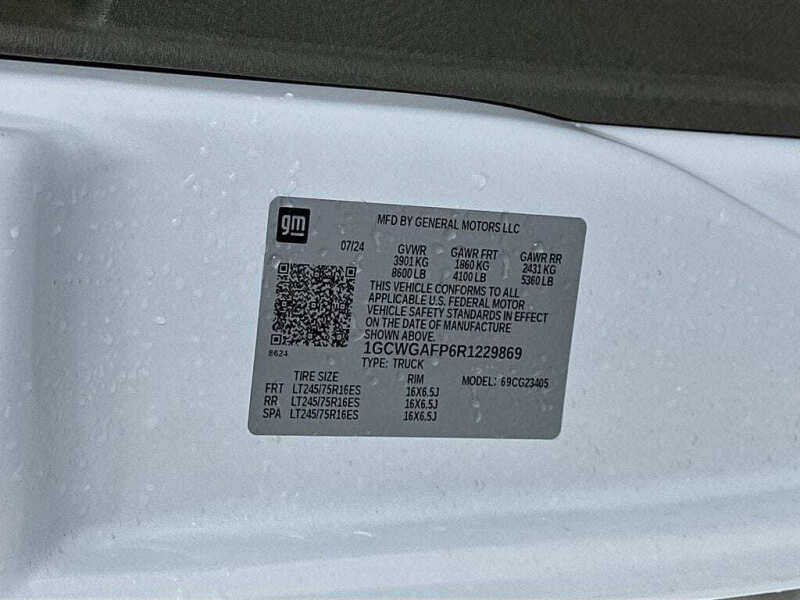 2024 Chevrolet Express 2500