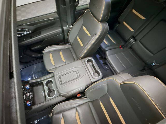 2023 GMC Yukon XL AT4