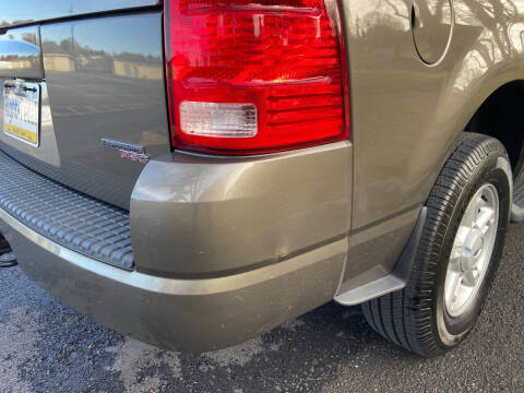 2005 Ford Explorer XLT