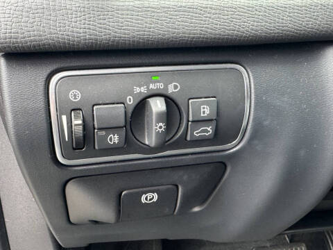 2016 Volvo XC60 T5 Drive-E Premier