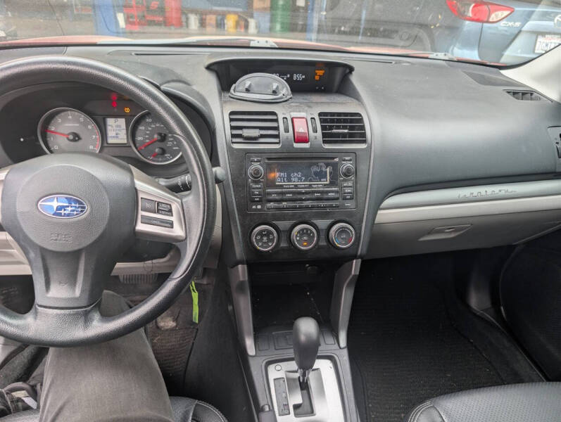 2014 Subaru Forester 2.5i