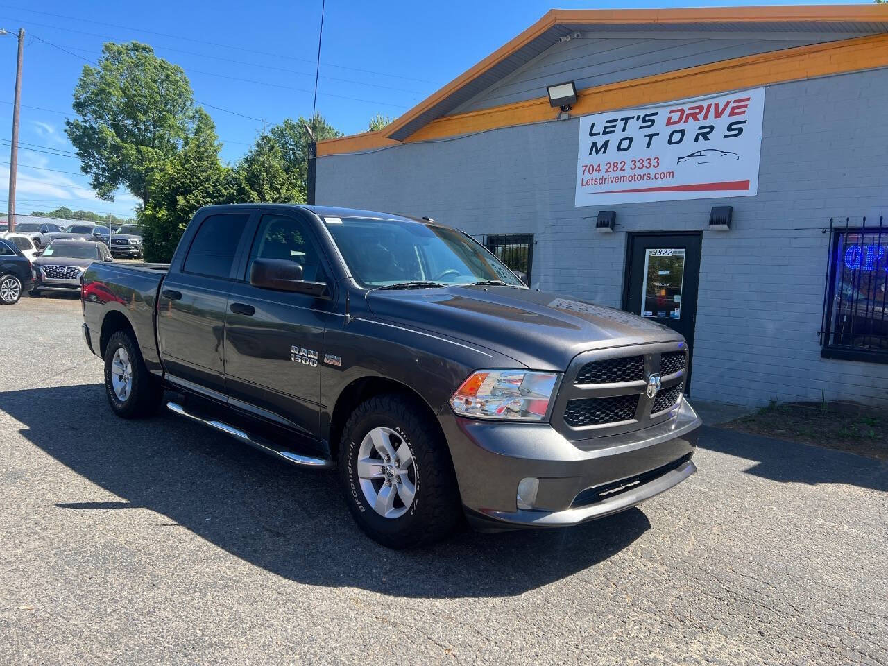 Gray 2016 Ram 1500 Express 4x2 Express 4dr Crew Cab 5.5 ft. SB Pickup 1