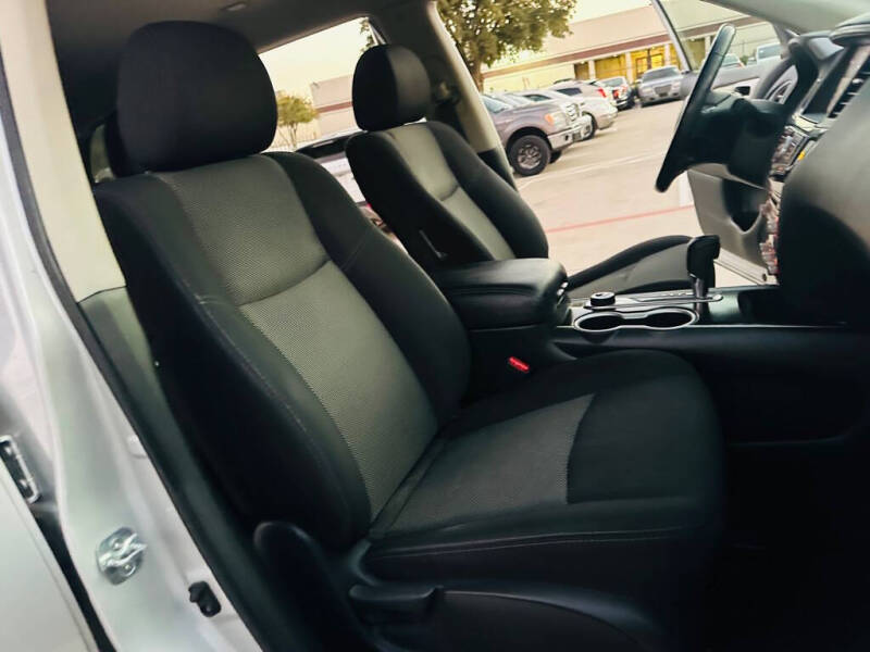 2018 Nissan Pathfinder S