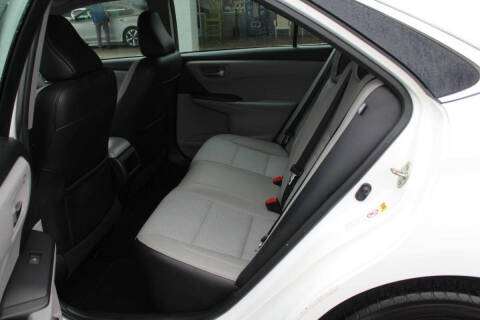 2017 Toyota Camry SE