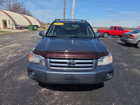 2005 Toyota Highlander for sale at Knauff & Sons Motor Sales in New Vienna OH