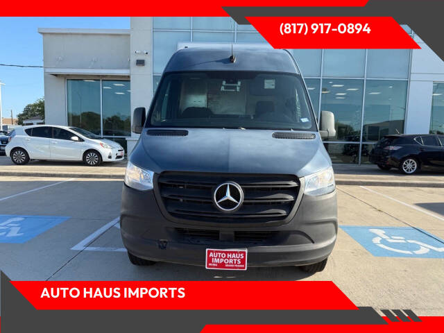 2019 Mercedes-Benz Sprinter Crew Van Base's photo