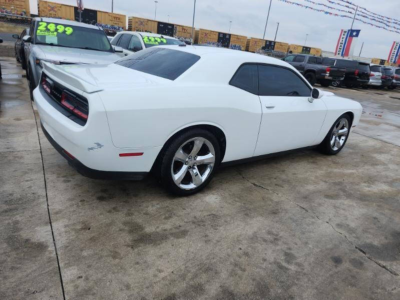 2015 Dodge Challenger SXT