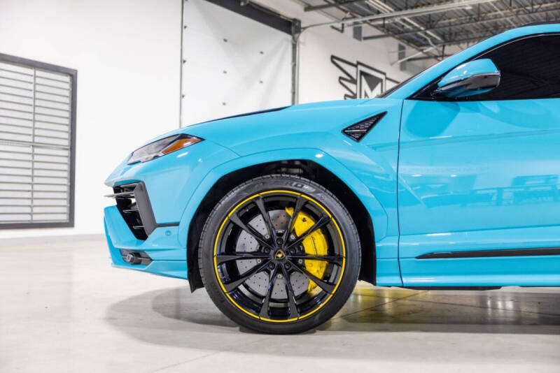 2024 Lamborghini Urus S