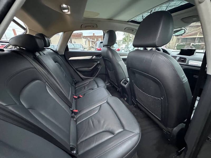 2015 Audi Q3 2.0T quattro Premium Plus