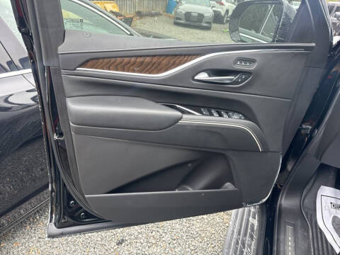 2024 Cadillac Escalade ESV Sport Platinum