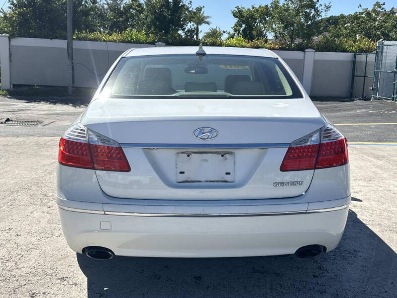 2011 Hyundai Genesis 3.8L V6