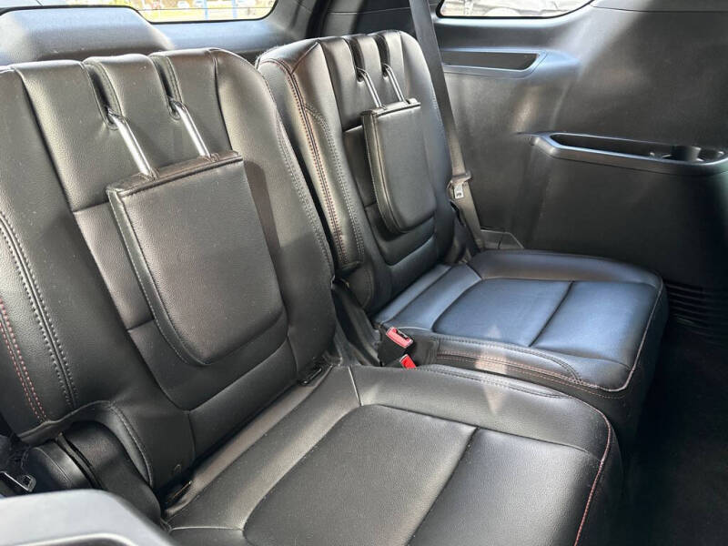 2016 Ford Explorer Sport