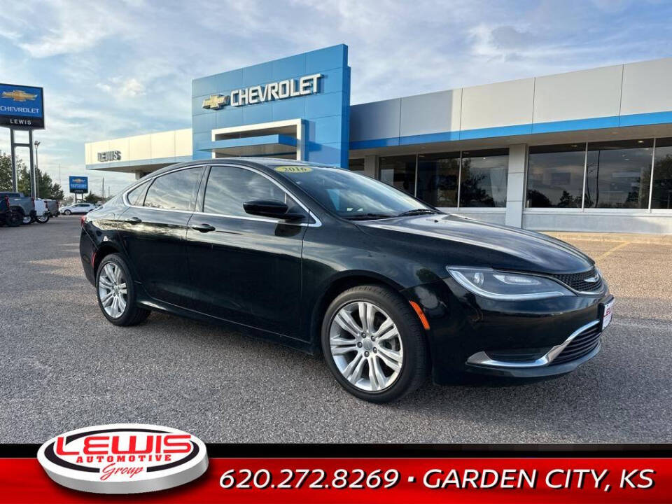 2016 Chrysler 200 for sale at Lewis Chevrolet of Garden City in Garden City, KS