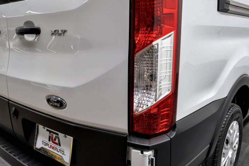 2023 Ford Transit 350 XLT