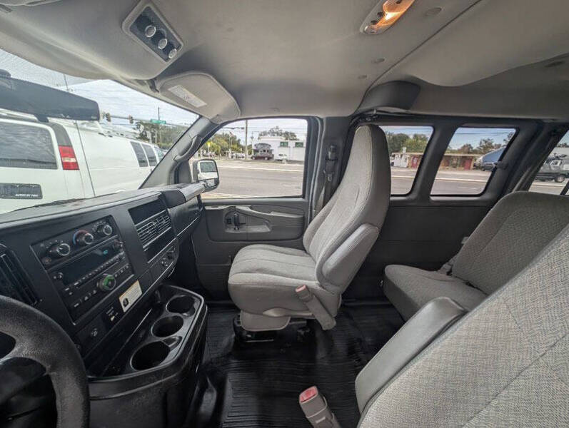 2011 Chevrolet Express LT 2500