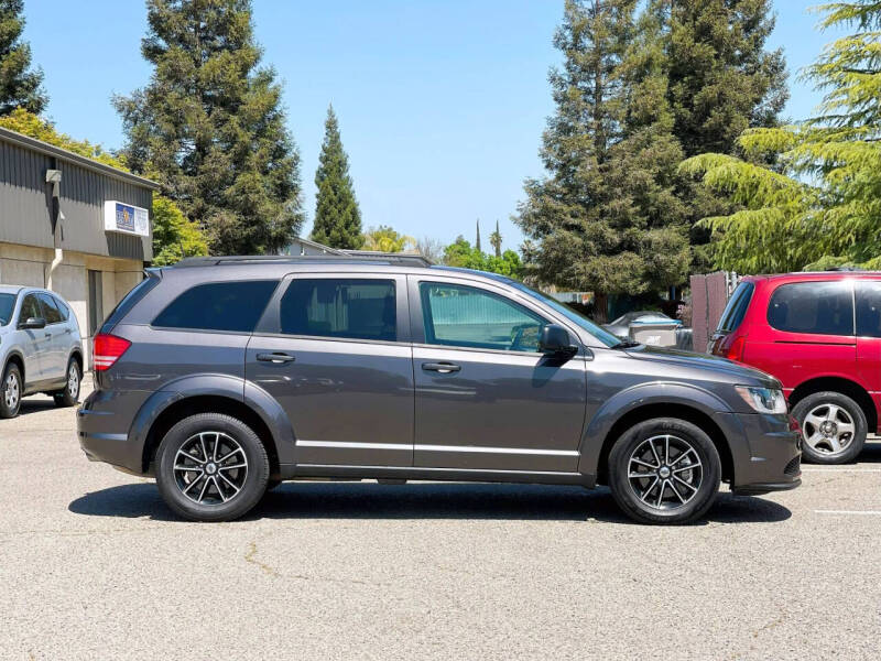 2018 Dodge Journey SE