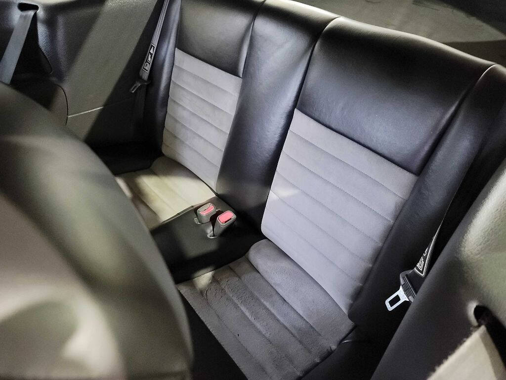 2001 Ford Mustang SVT Cobra 41