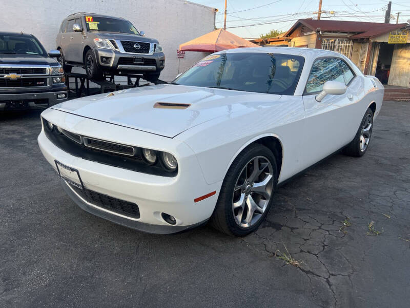 2015 Dodge Challenger SXT Plus