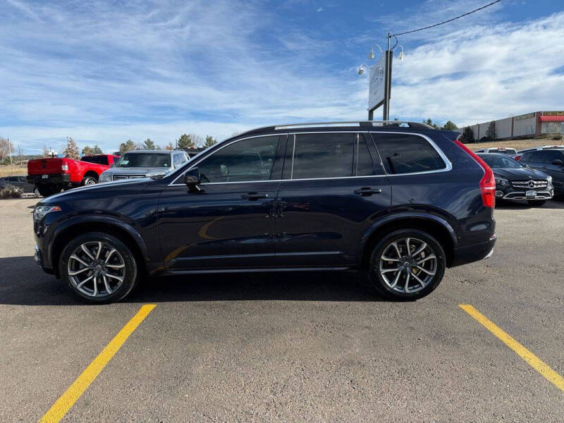 2016 Volvo XC90 T6 Momentum