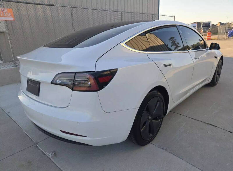 2020 Tesla Model 3 Standard Range