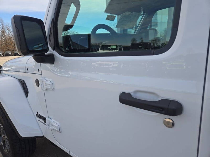2026 Jeep Gladiator Sahara