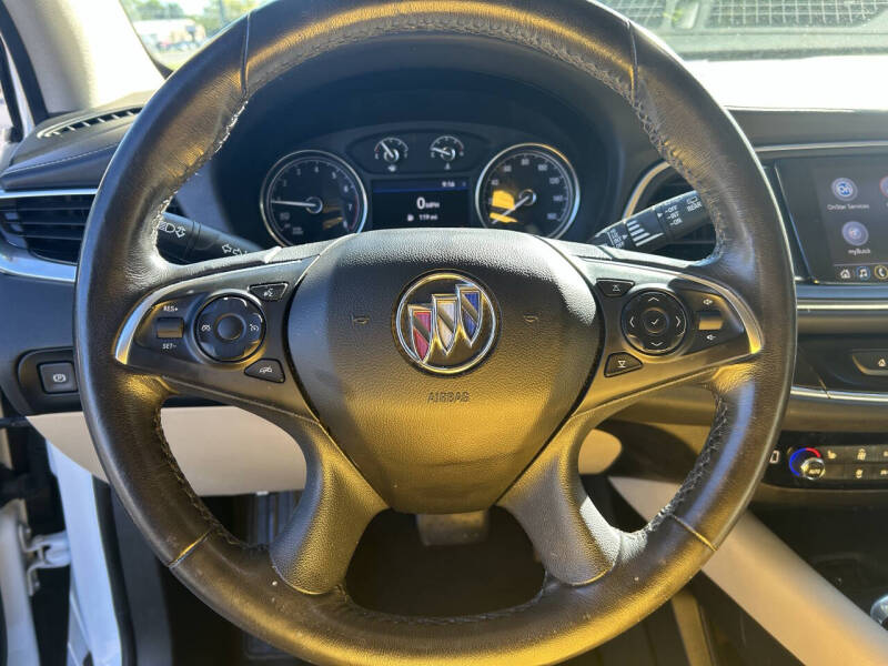 2020 Buick Enclave Essence