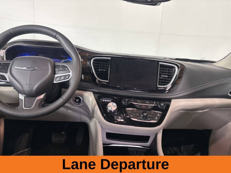 2024 Chrysler Pacifica Limited