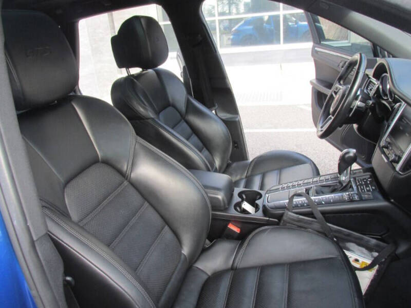 2017 Porsche Macan GTS