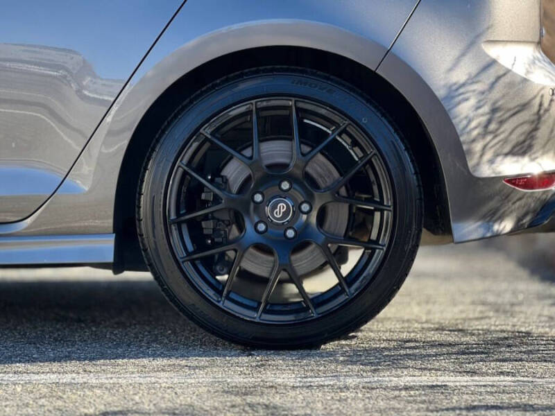 2016 Volkswagen Golf R