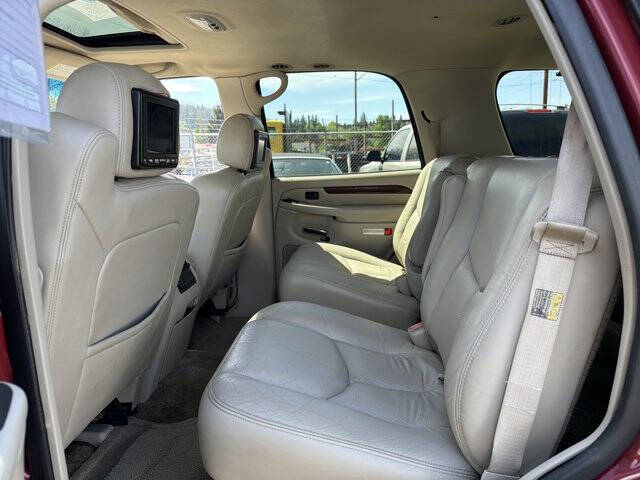 2003 Cadillac Escalade